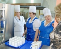 Депутатами областного совета было оценено качество школьного питания Депутатами областного совета было оценено качество школьного питания